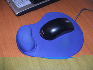 MousePadWithSiliconeGel.JPG