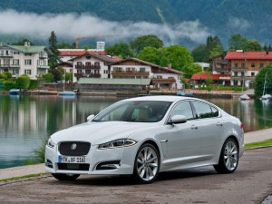 jaguar xf.jpg